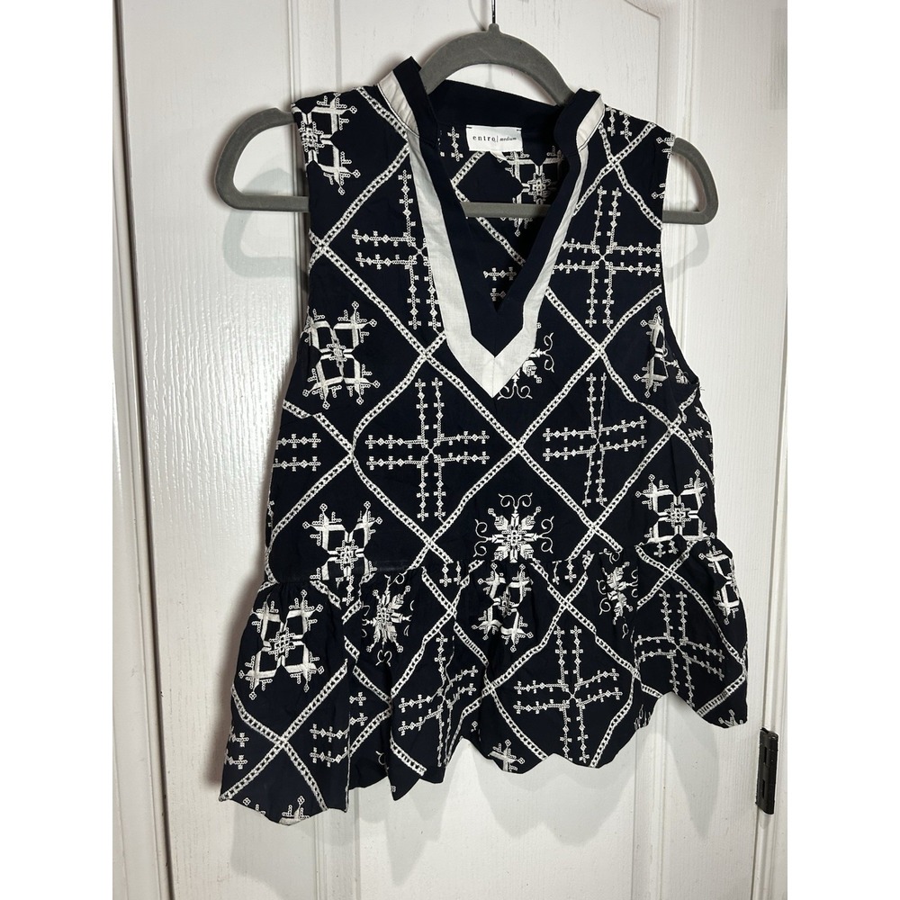 Entro Peplum Embroidered Navy White Top 100% Cotton Preppy Vaca Sleeveless